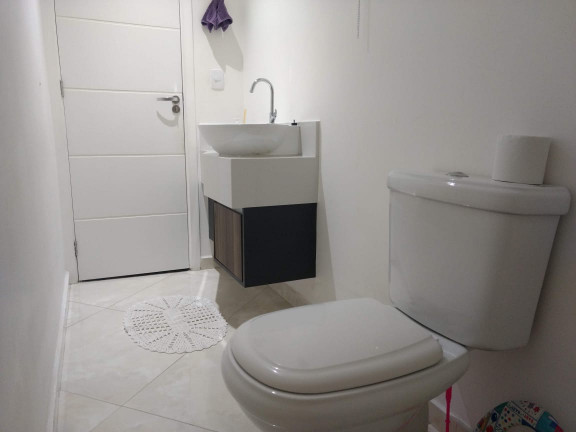 Sobrado com 3 Quartos à Venda, 240 m² em Vila Ema - São Paulo