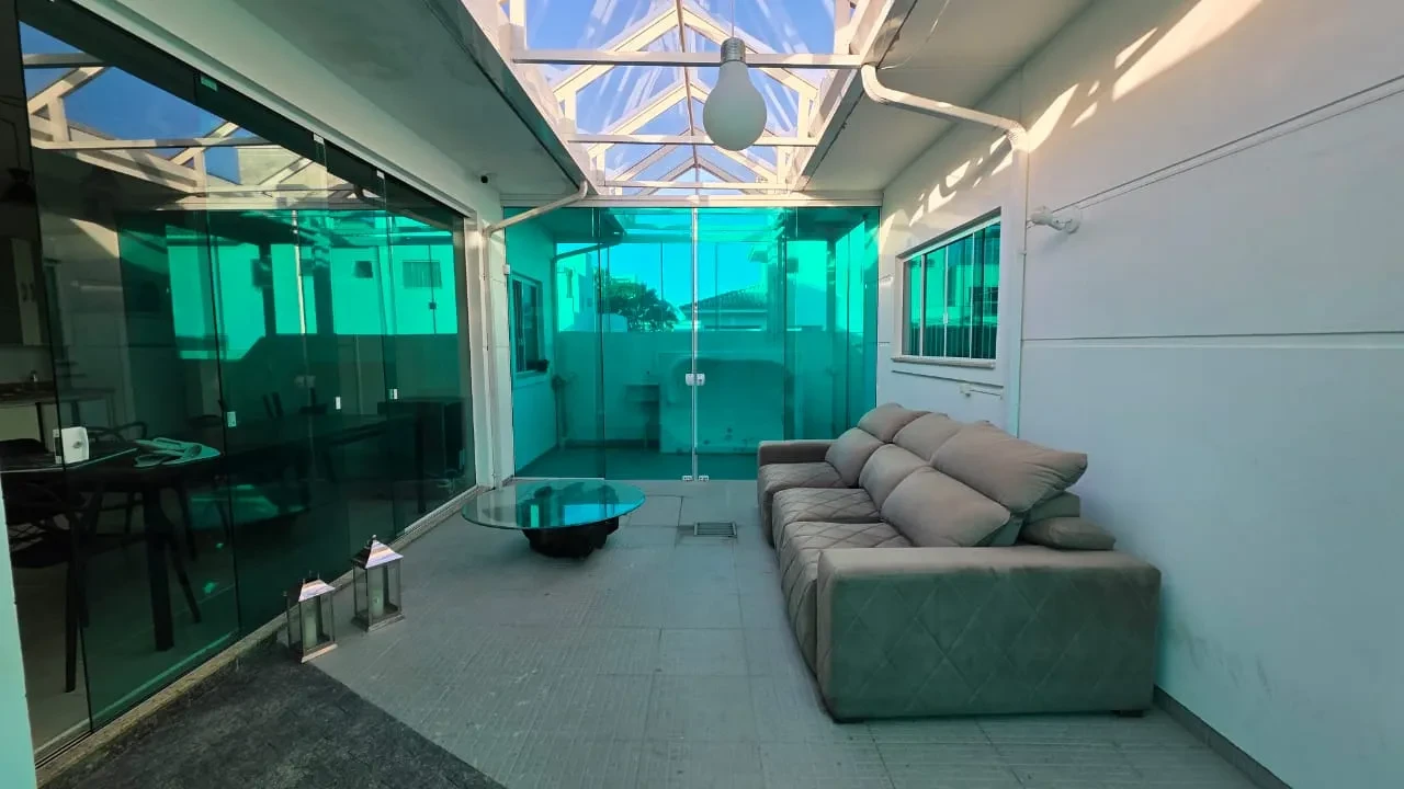 Foto do imóvel: Casa com 4 Quartos à Venda ou Locação, 378 m² em Pedra Branca - Palhoça