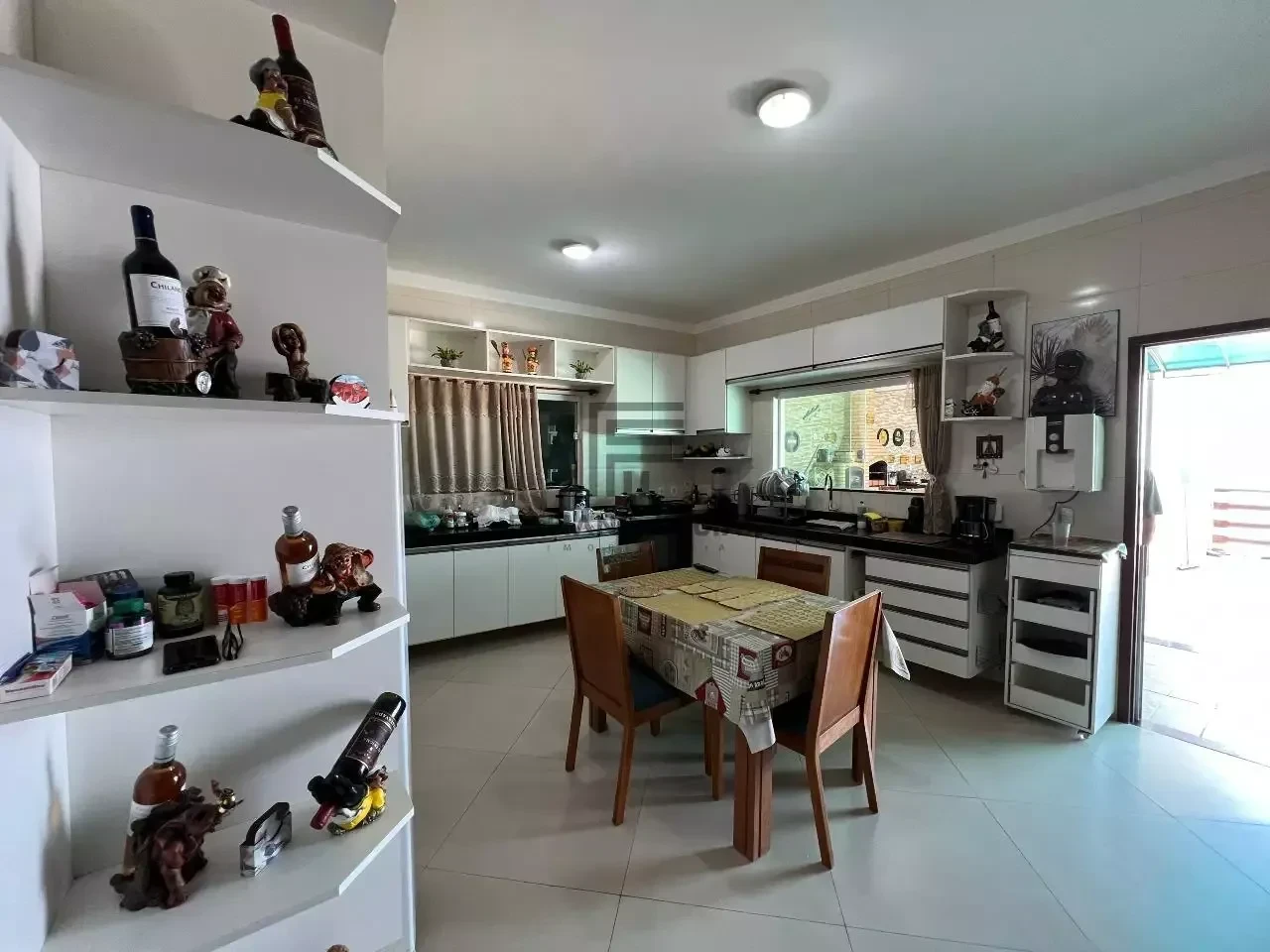 Imagem Casa com 5 Quartos à Venda, 371 metros em Hospício - Araruama