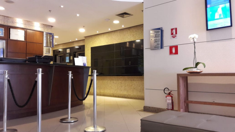 Imagem Flat com 1 Quarto à Venda ou Locação, 27 m² em Campo Belo - São Paulo