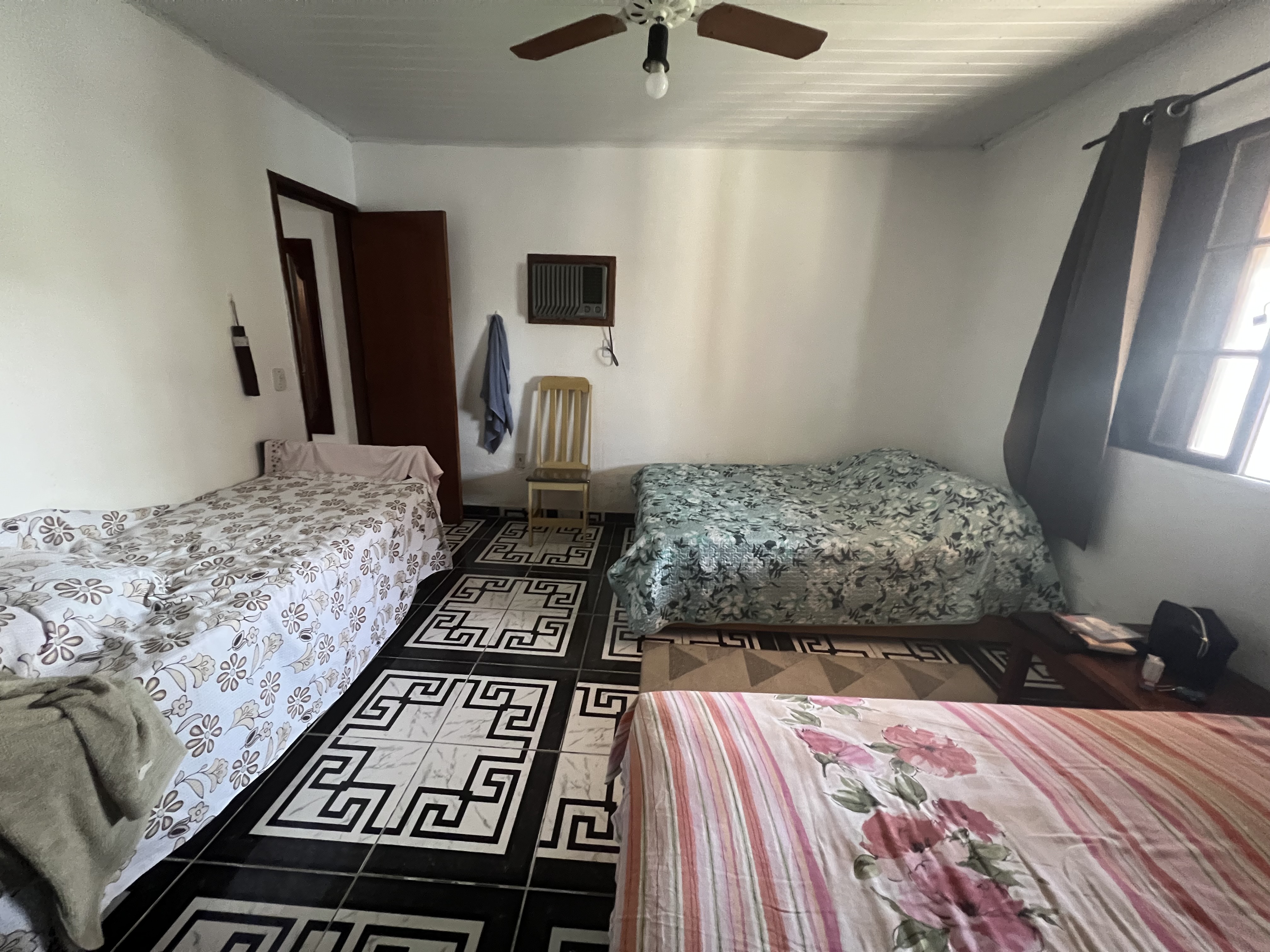 Imagem Casa com 2 Quartos à Venda, 80 m² em Centro (Iguabinha) - Araruama