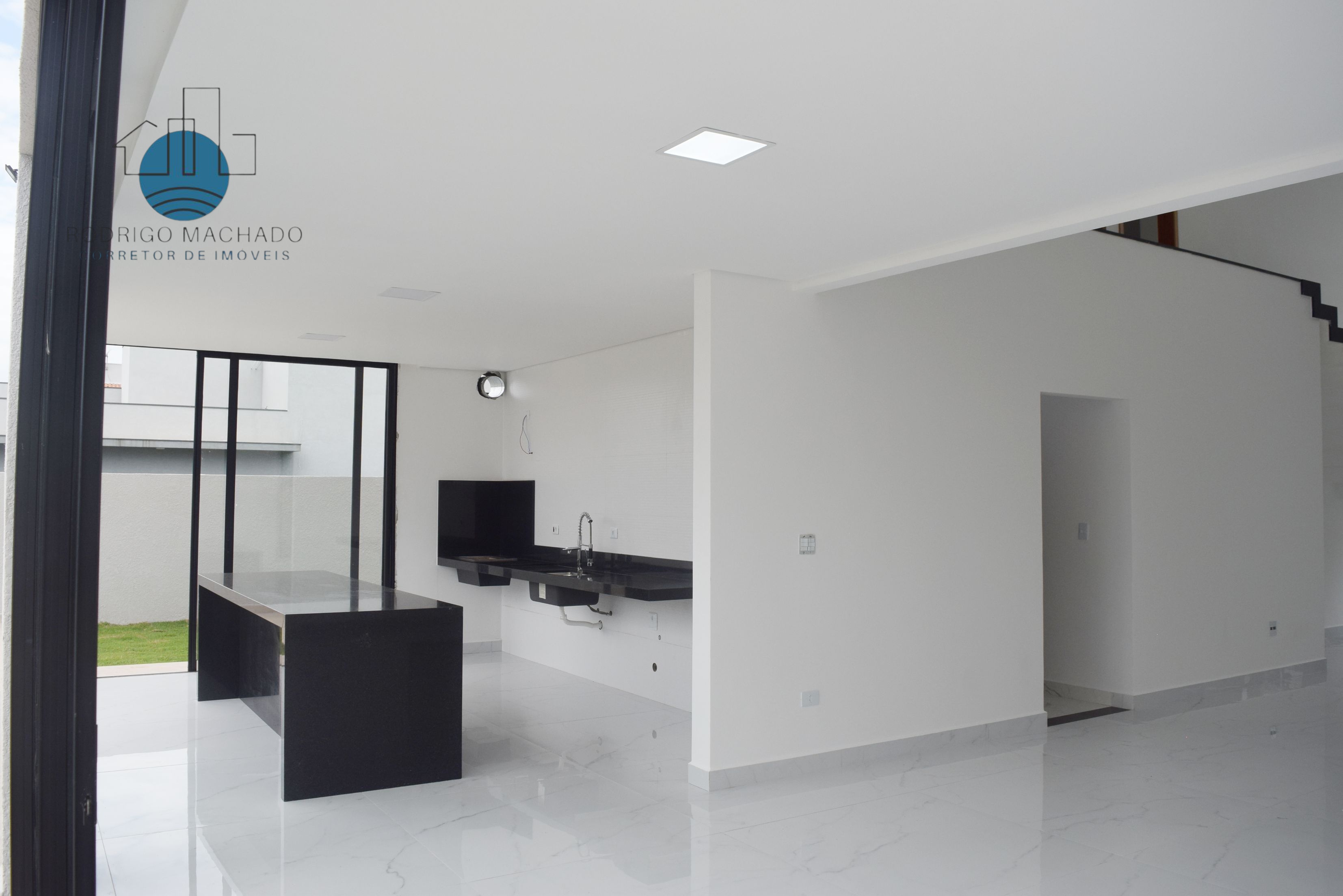 Imagem Sobrado com 4 Quartos à Venda, 252 m² em Condomínio Residencial Shamballa II - Atibaia