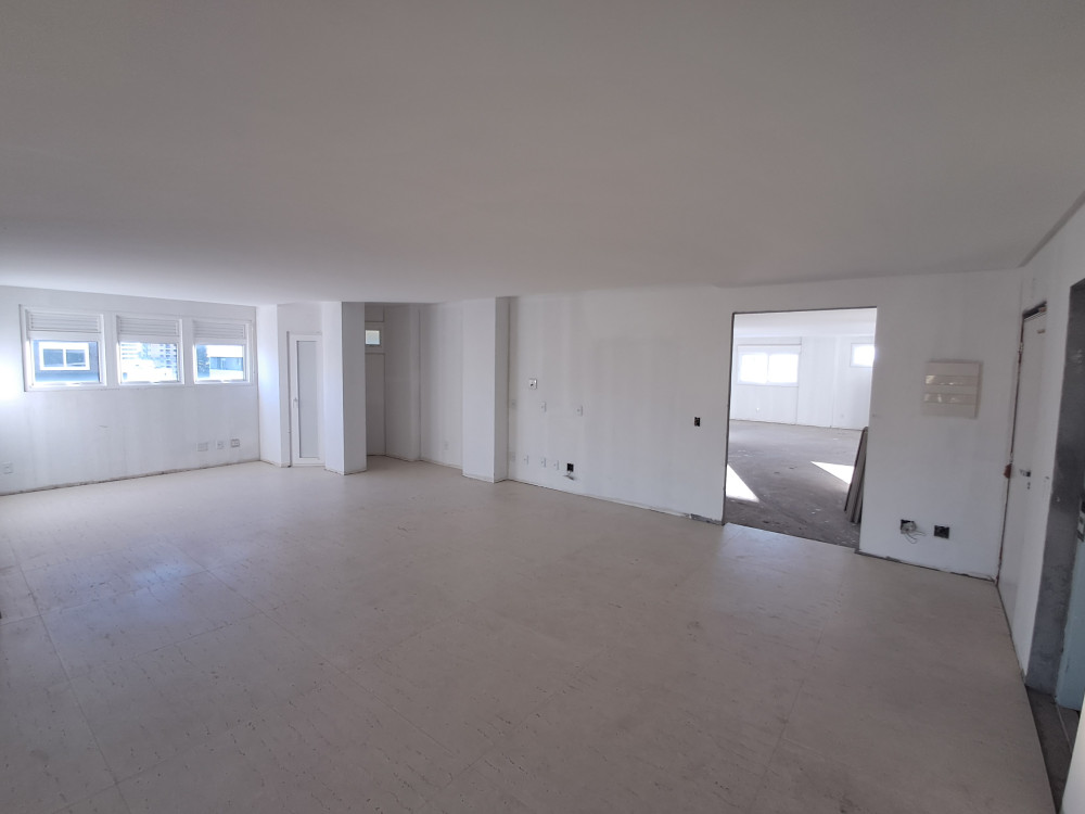 Imagem Apartamento com 3 Quartos à Venda, 240 m²em Centro - Criciúma