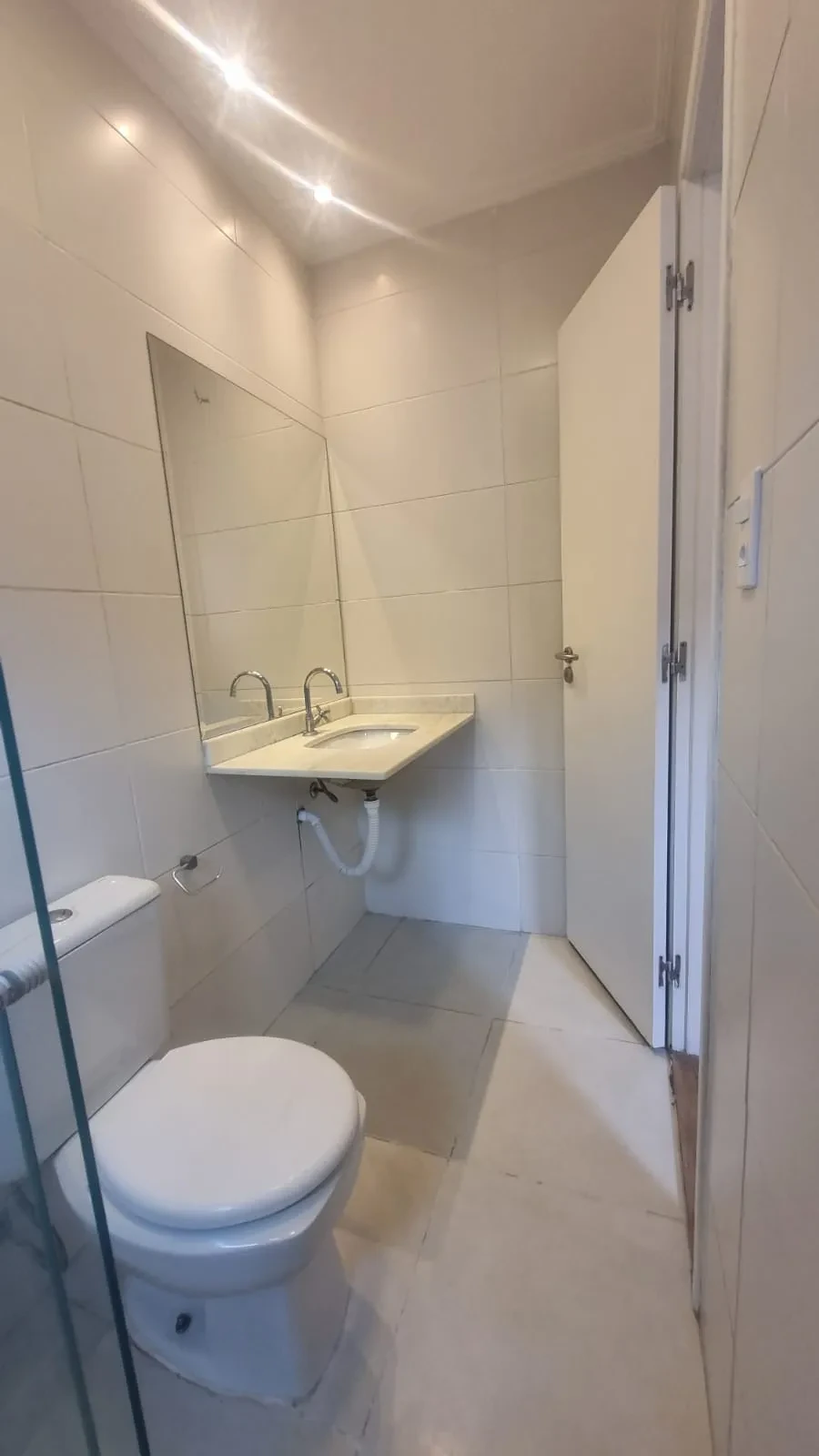 Imagem Casa de Condomínio com 2 Quartos à Venda, 106 m² em Marapé - Santos