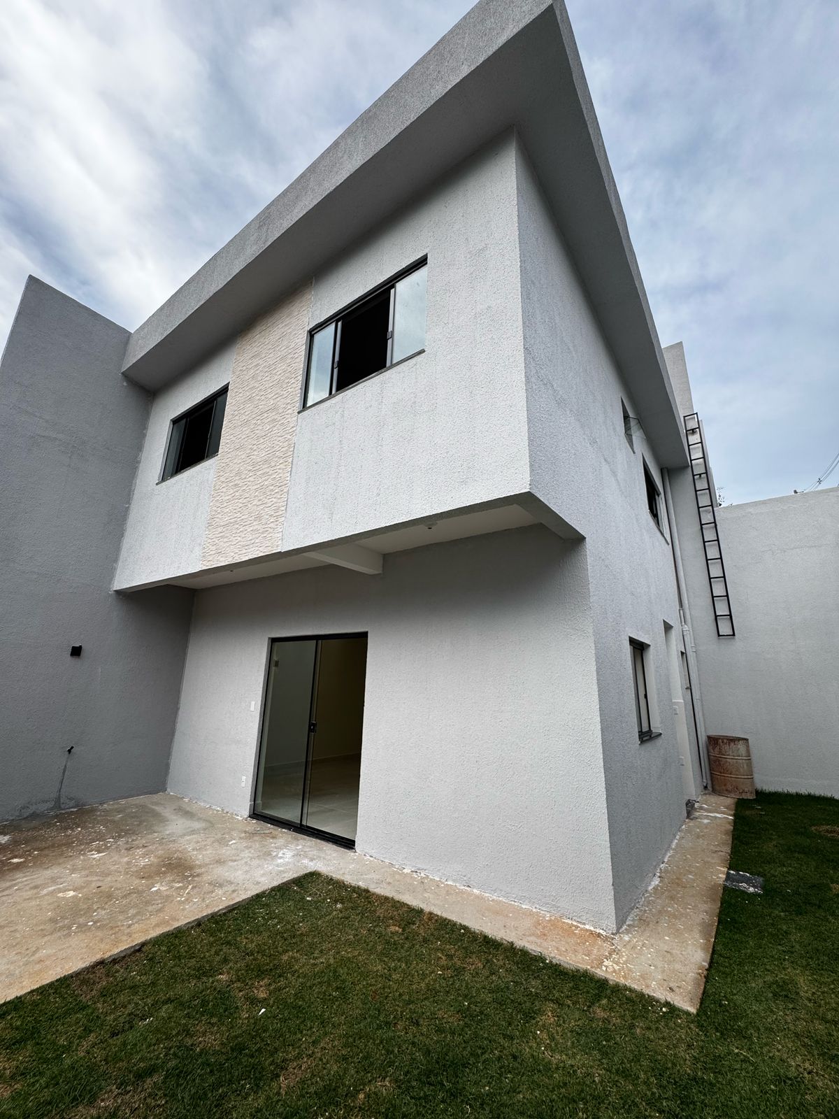Foto do imóvel: Casa com 3 Quartos à Venda, 89 m² em Novo Centro - Santa Luzia