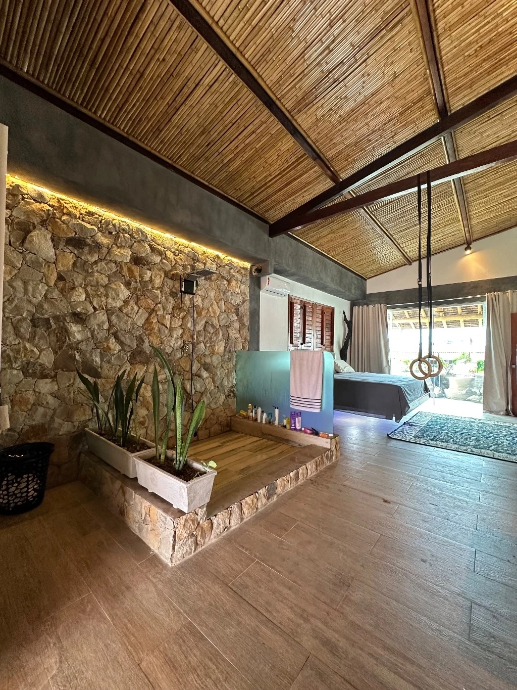 Imagem Casa com 6 Quartos à Venda, 1.050 m² em Pacheco - Caucaia