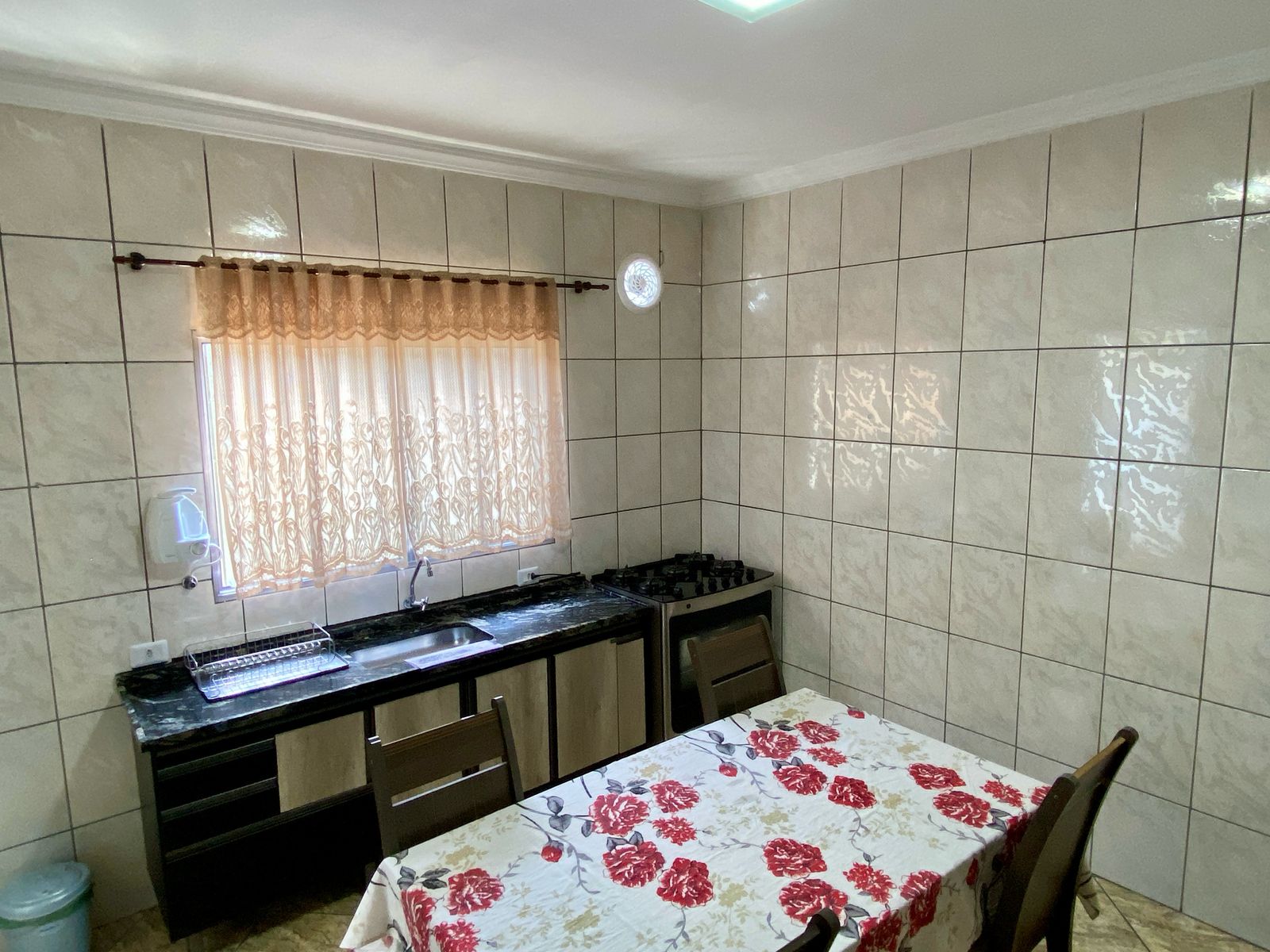 Foto do imóvel: Casa com 2 Quartos à Venda, 305 m² em Parque Paraíso - Itapecerica da Serra