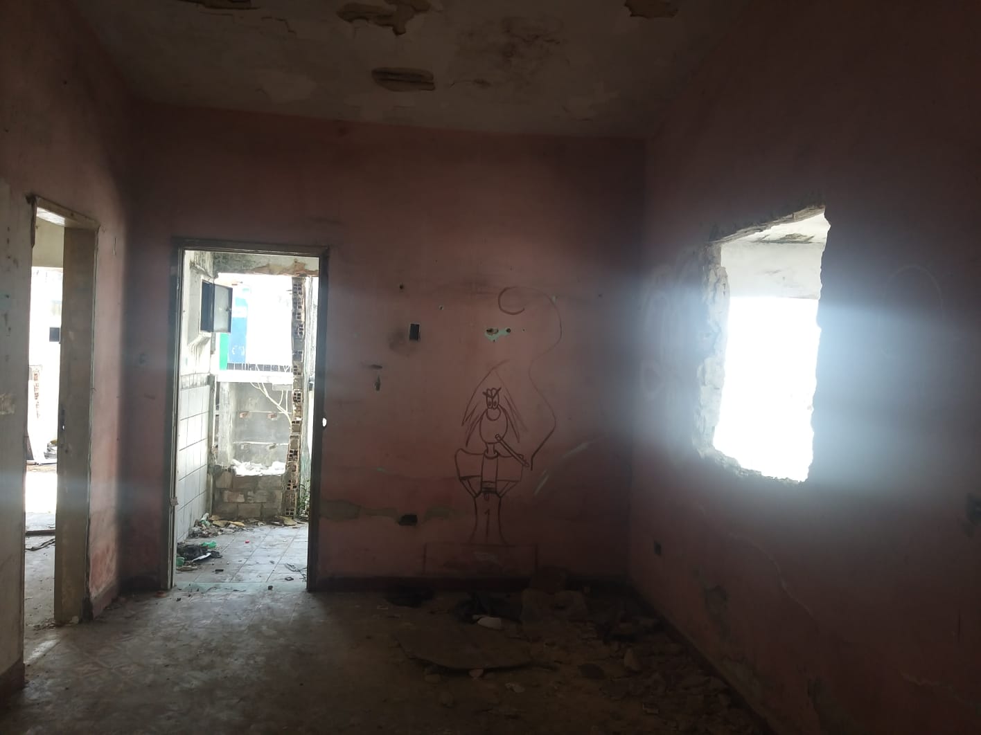 Foto do imóvel: Terreno à Venda, 1.000 m² em Várzea - Recife