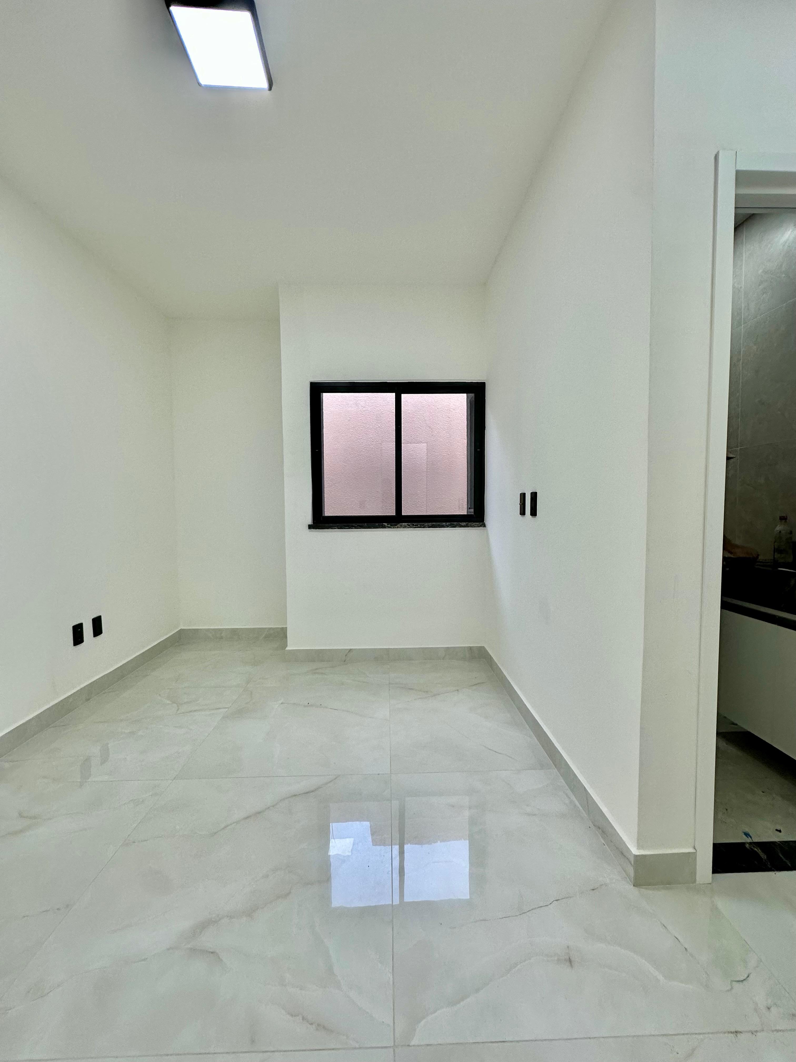 Imagem Casa com 4 Quartos à Venda, 140 m² em  - 