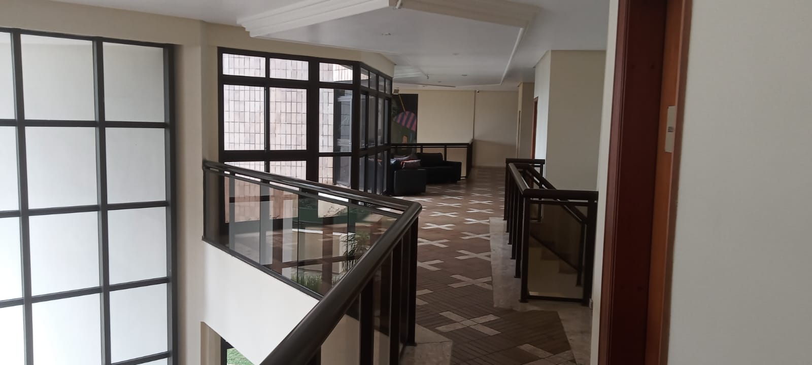 Imagem Apartamento com 3 Quartos à Venda, 213 m²em Vila Suzana - São Paulo
