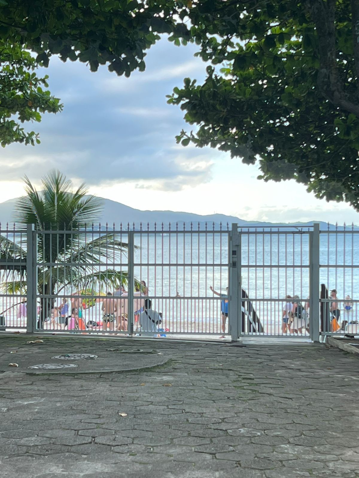 Imagem Apartamento com 3 Quartos à Venda, 135 m²em Canasvieiras - Florianópolis