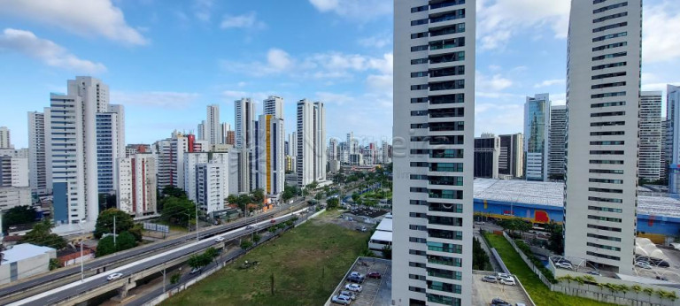 Imagem Apartamento com 2 Quartos à Venda, 56 m² em Boa Viagem - Recife
