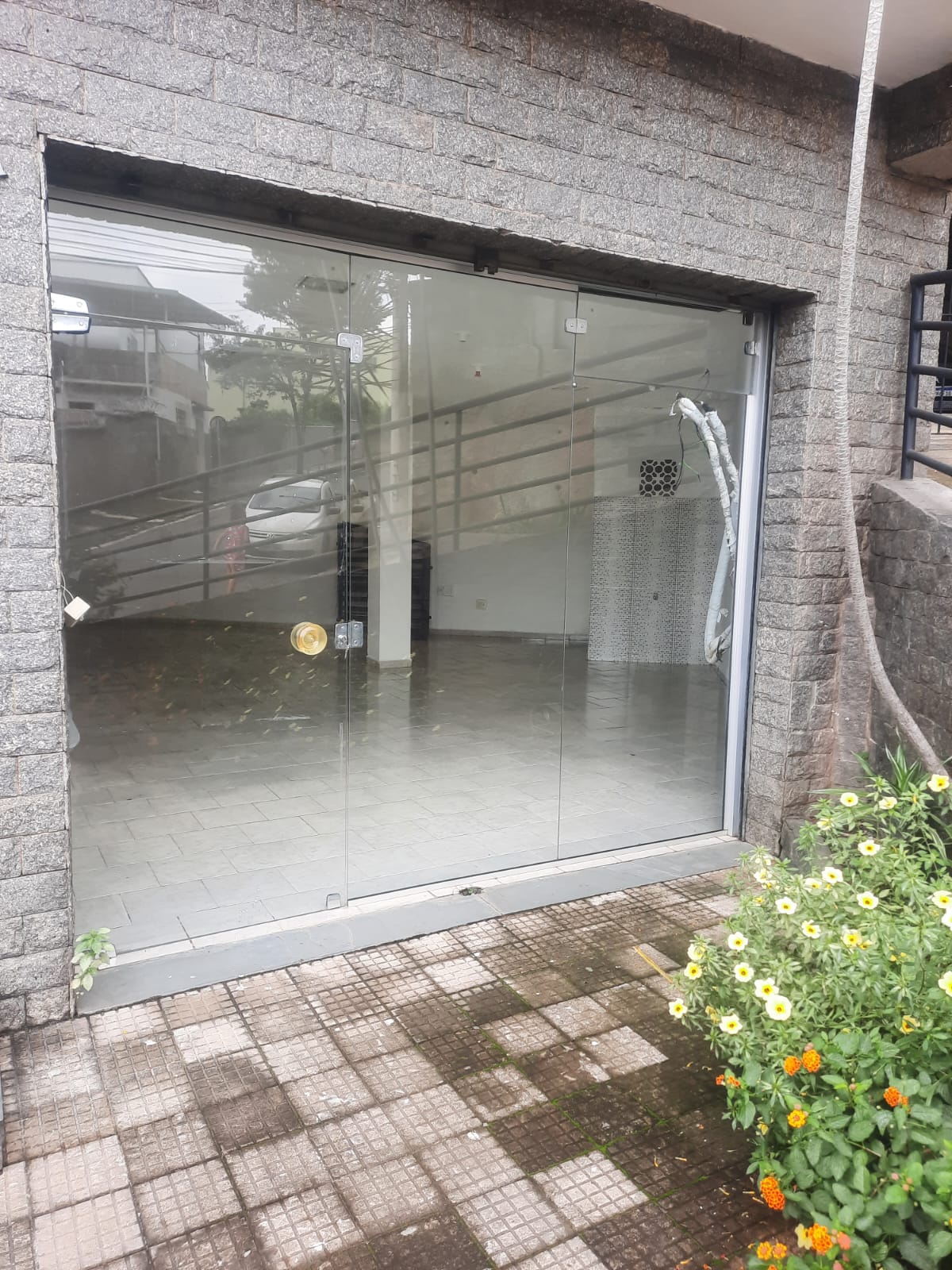 Loja à Venda ou Locação, 68 m² em Alto dos Passos - Juiz de Fora