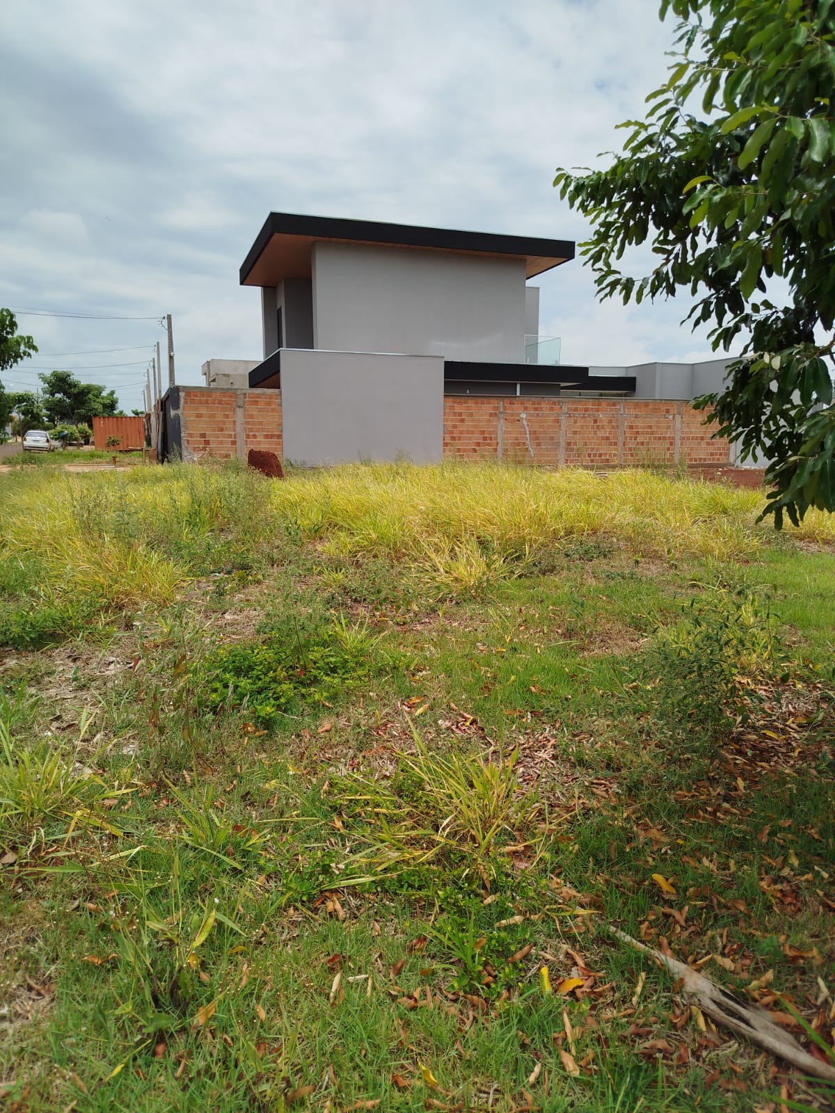 Imagem Terreno à Venda, 240 m² em Jardim Guaicurus - Dourados