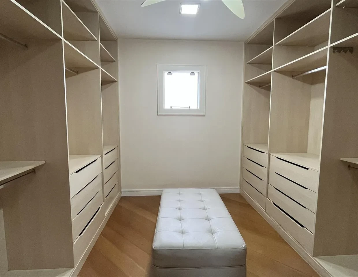 Imagem Casa de Condomínio com 5 Quartos à Venda ou Locação, 830 m² em Barra da Tijuca - Rio de Janeiro