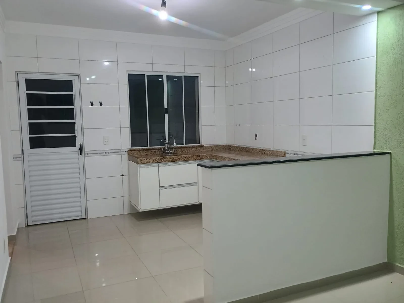 Foto do imóvel: Casa de Condomínio com 2 Quartos à Venda, 97 metros em Lopes de Oliveira - Sorocaba