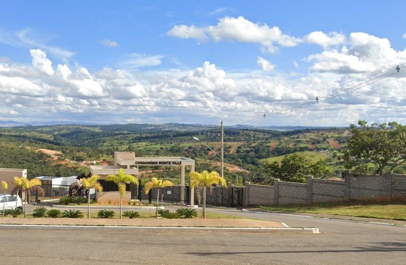 Imagem Casa de Condomínio com 4 Quartos à Venda, 200 m² em  - 