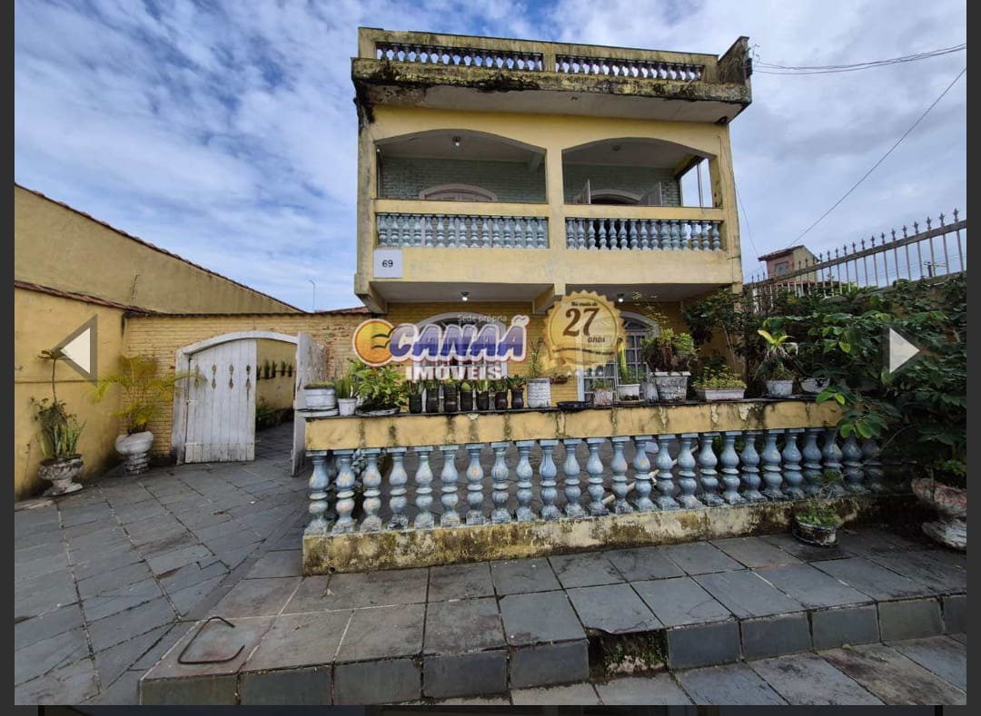 Imagem Sobrado com 6 Quartos à Venda, 290 m² em  - Mongaguá