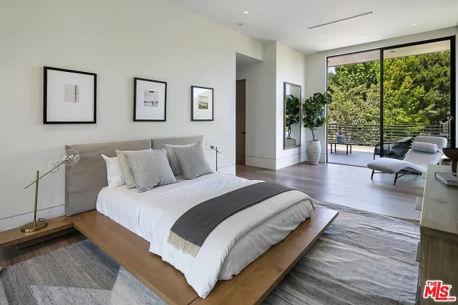 Foto do imóvel: Casa de Condomínio com 7 Quartos à Venda, 982 m²em Alphaville Residencial Um - Barueri