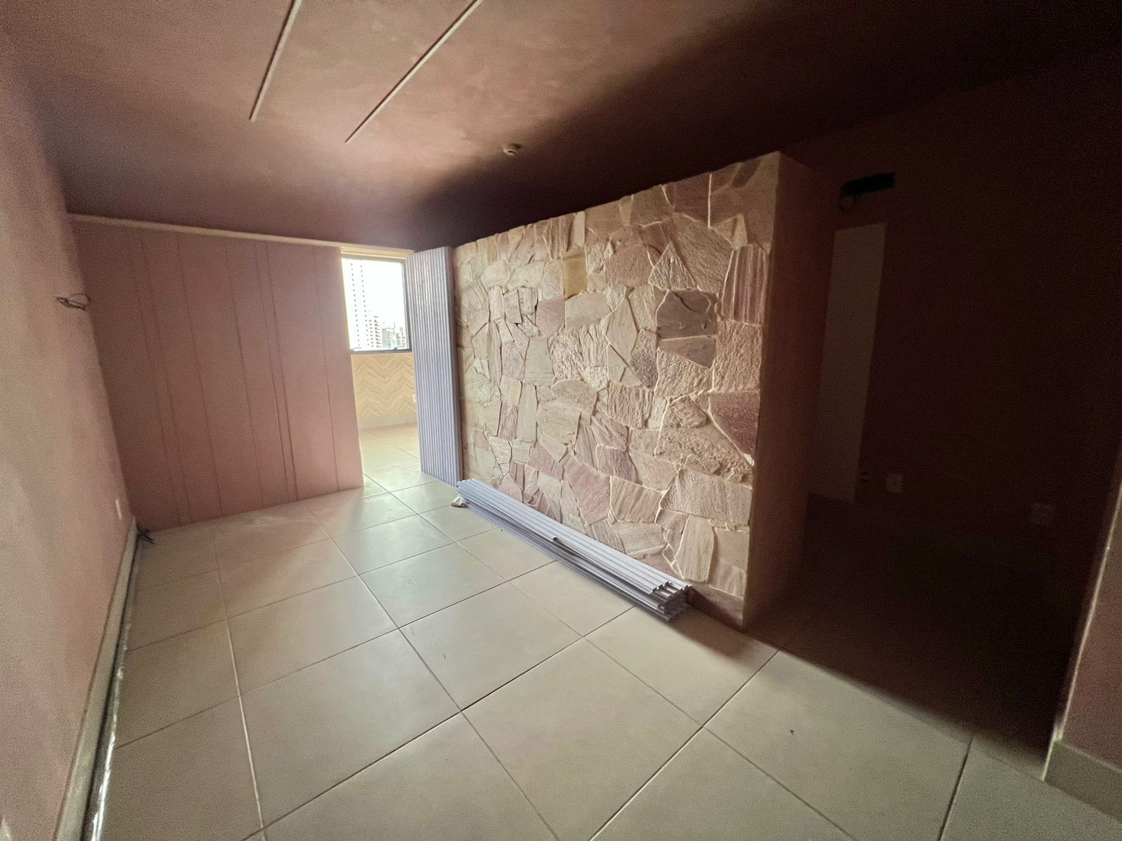 Sala Comercial para Alugar, 33 m² em Cremação - Belém