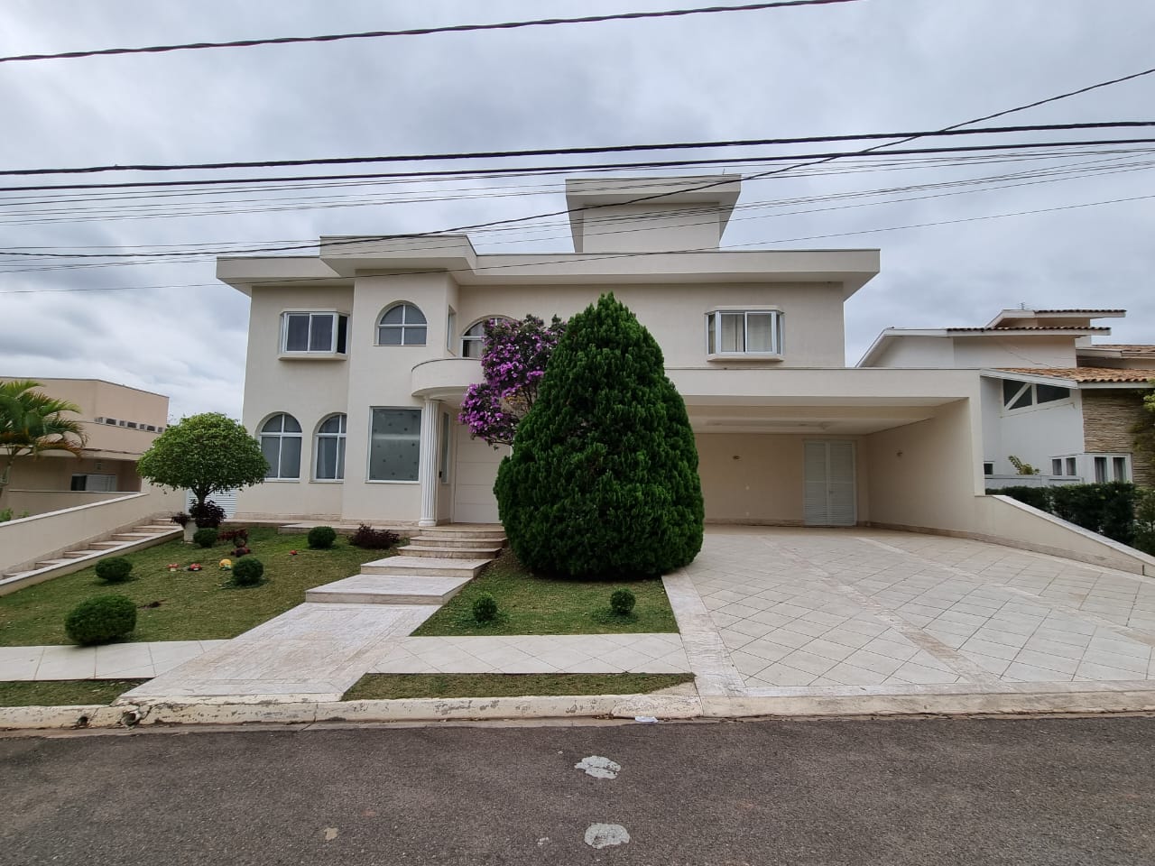 Casa de Condomínio com 6 Quartos à Venda ou Locação, 710 m²em Jundiaí Mirim - Jundiaí