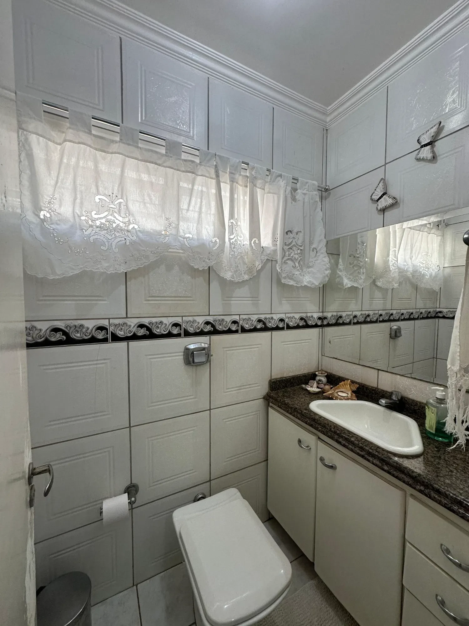 Imagem Casa com 3 Quartos à Venda ou Locação, 247 m² em Jardim Itália - Cuiabá