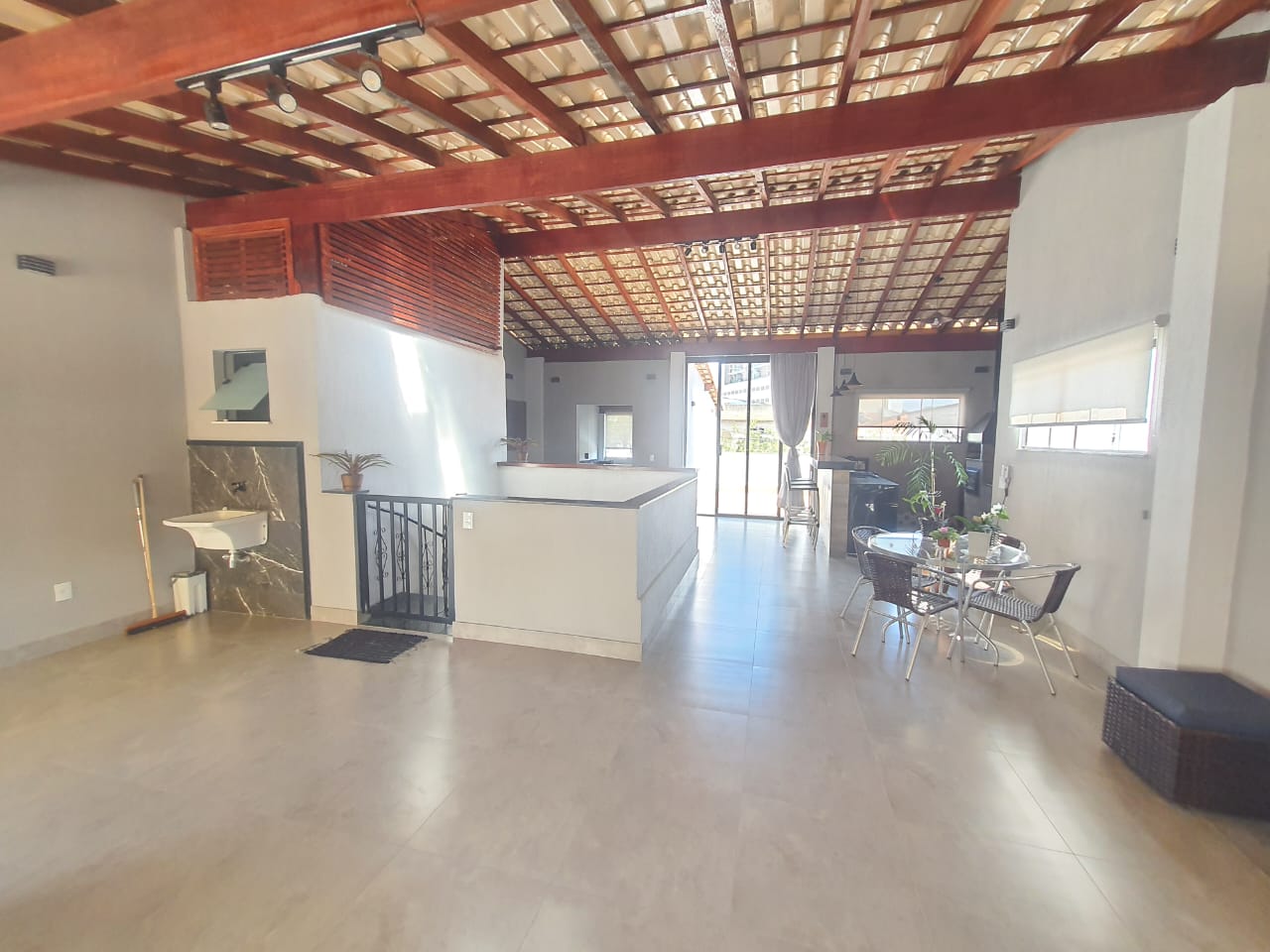 Imagem Casa com 4 Quartos à Venda, 300 m² em São Pedro - Juiz de Fora