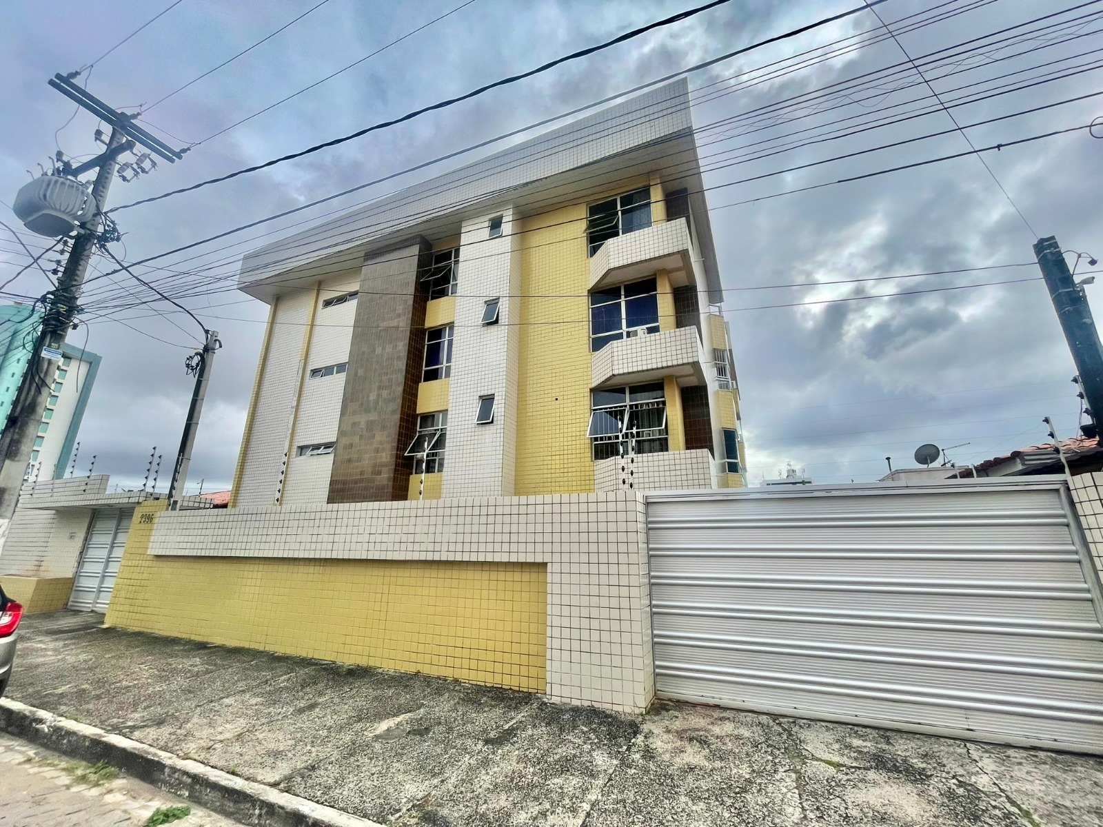 Imagem Apartamento com 3 Quartos à Venda, 131 m²em Alecrim - Natal