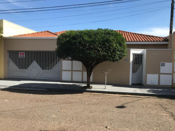 Imagem Casa com 3 Quartos à Venda,  em Presidente - Araçatuba
