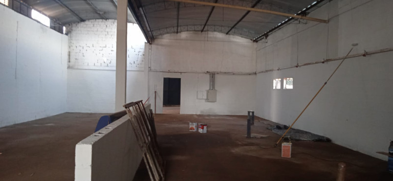 Imagem Galpão à Venda ou Locação, 980 m²em Vila Nossa Senhora de Lourdes - Aparecida de Goiânia