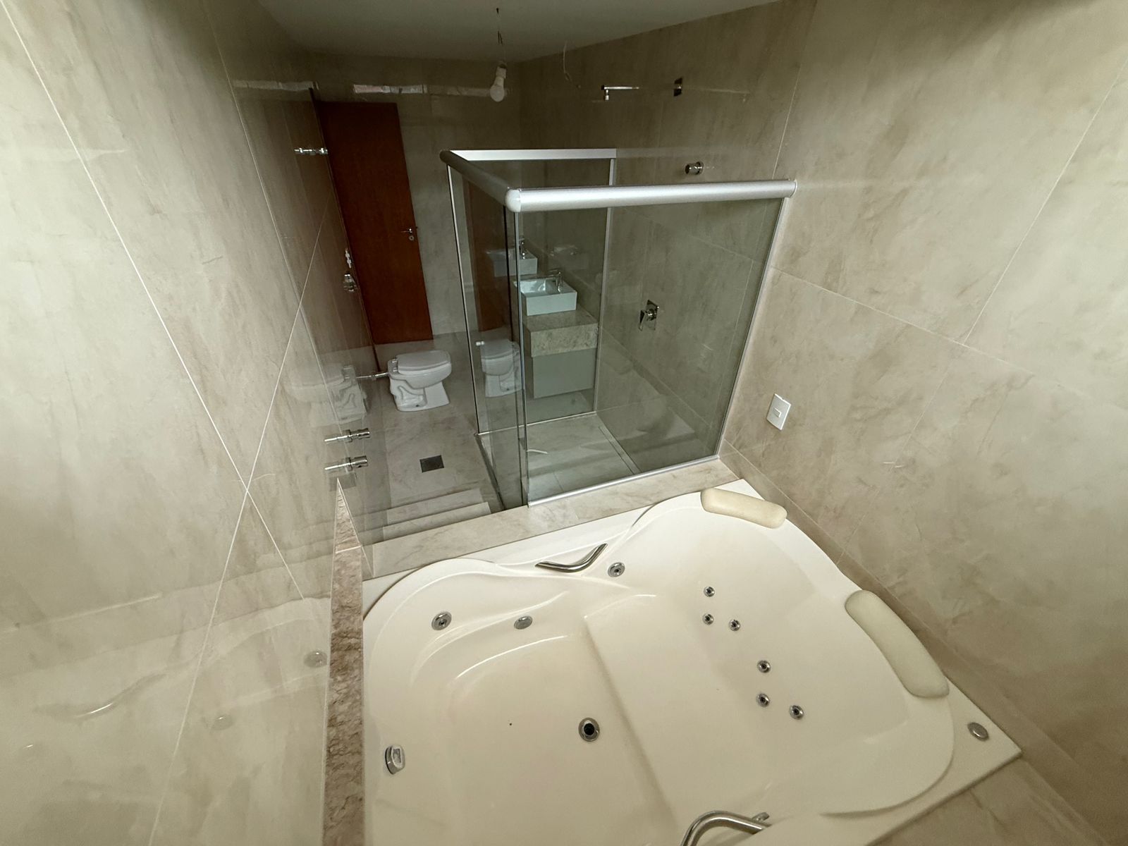 Imagem Casa com 4 Quartos à Venda, 368 m² em Loteamento Portal do Sol I - Goiânia
