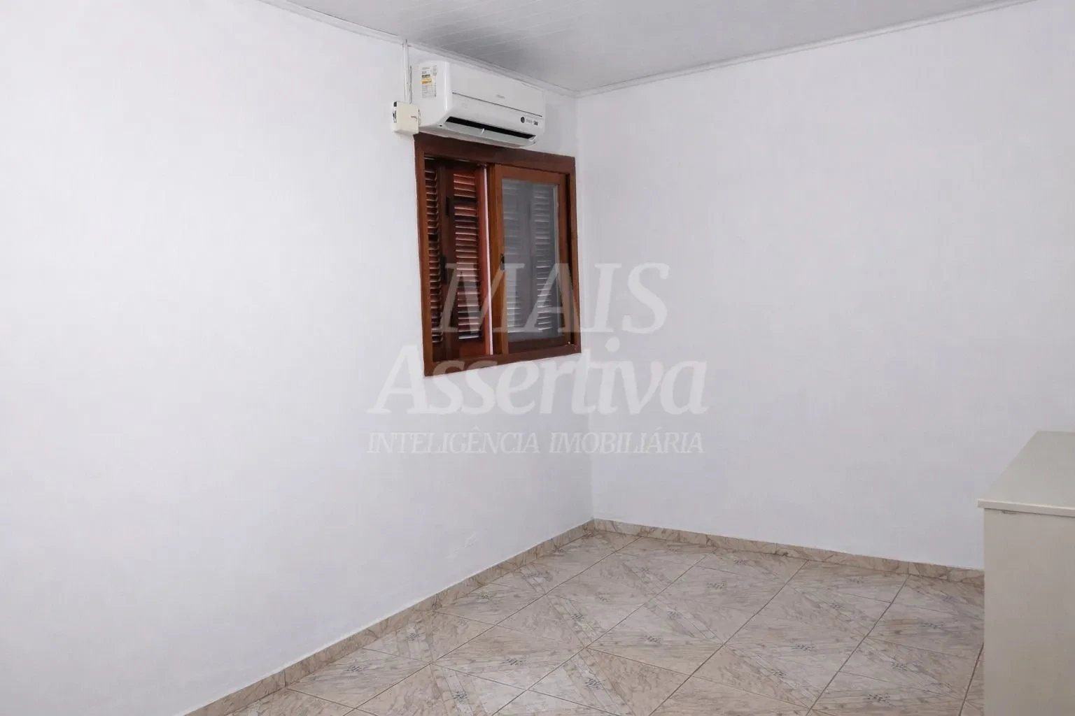 Imagem Casa com 2 Quartos à Venda, 86 m² em Diehl - Novo Hamburgo
