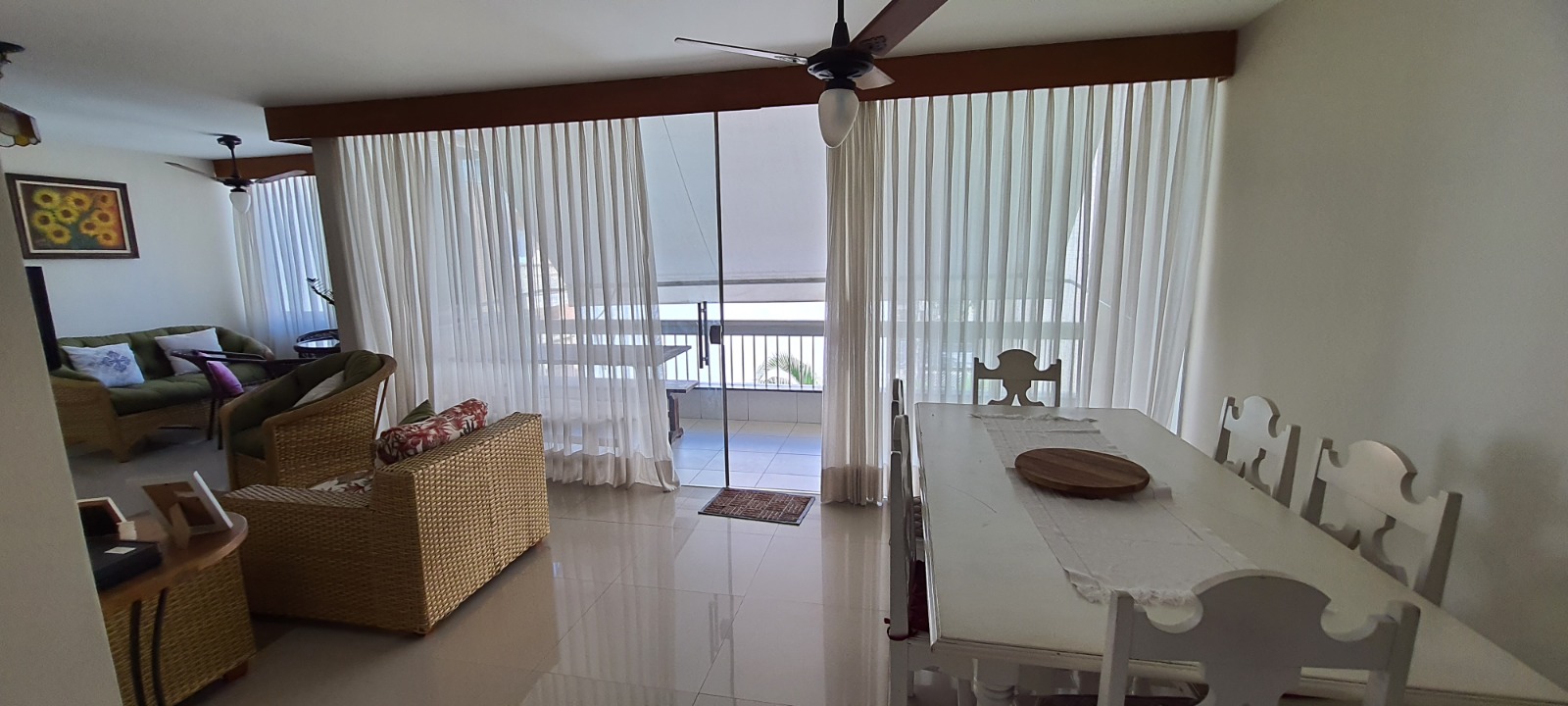 Imagem Apartamento com 3 Quartos à Venda, 125 m²em Enseada - Guarujá