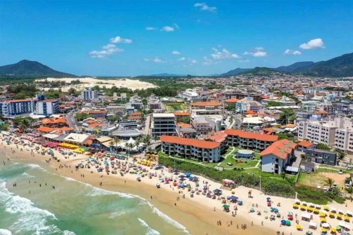 Imagem Edifício Residencial com 3 Quartos à Venda, 78 m² em Ingleses do Rio Vermelho - Florianópolis Imagem Edifício Residencial com 3 Quartos à Venda, 78 m² em Ingleses do Rio Vermelho - Florianópolis