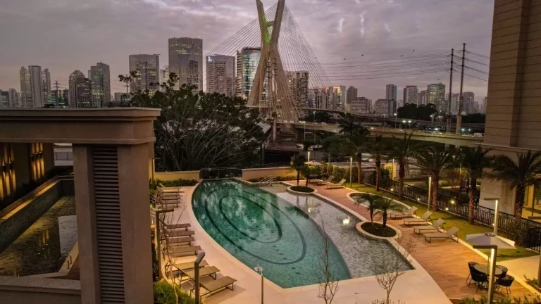 Imagem Apartamento com 4 Quartos à Venda, 233 m² em Real Parque - São Paulo