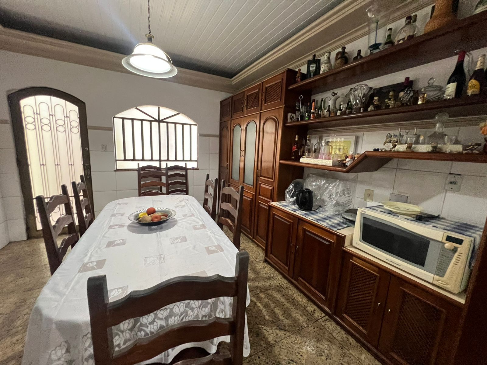 Imagem Casa com 4 Quartos à Venda, 384 m² em Jurunas - Belém