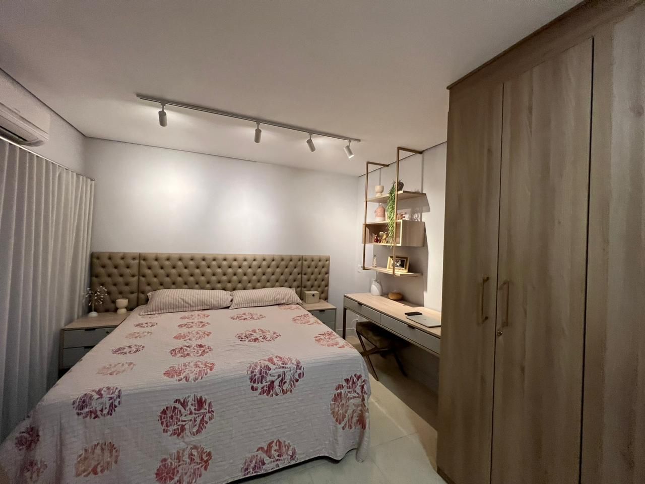 Imagem Apartamento com 3 Quartos à Venda, 127 m²em Umarizal - Belém