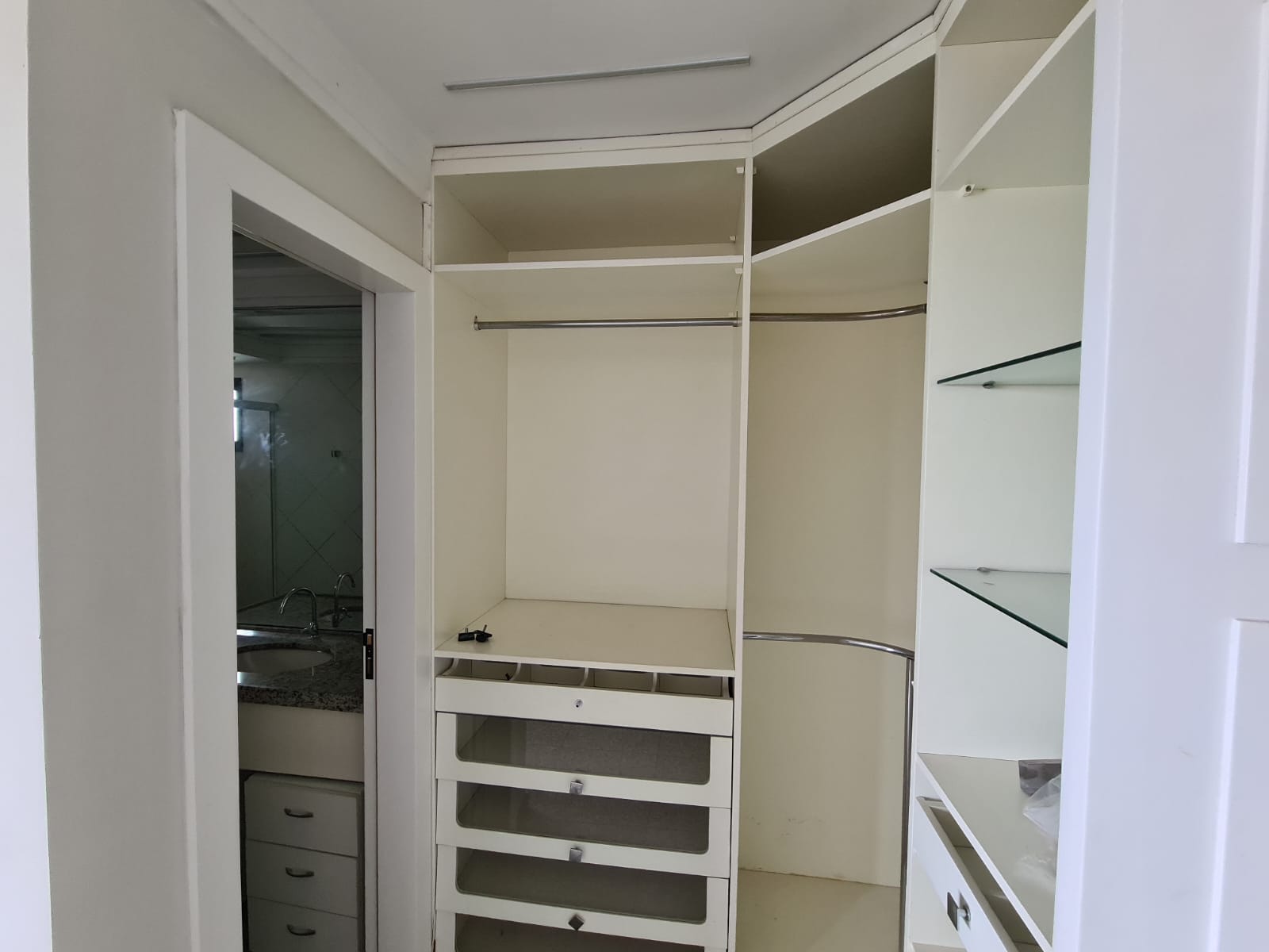 Imagem Apartamento com 4 Quartos à Venda, 240 m²em Aleixo - Manaus