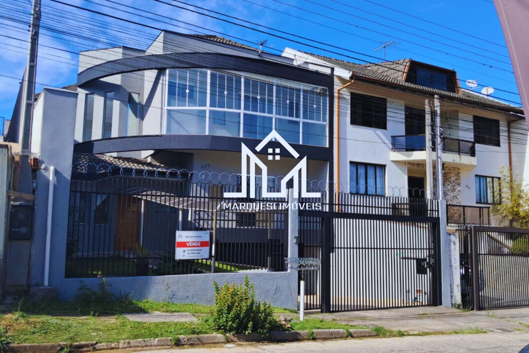 Imagem Casa com 3 Quartos à Venda, 241 m² em Guabirotuba - Curitiba