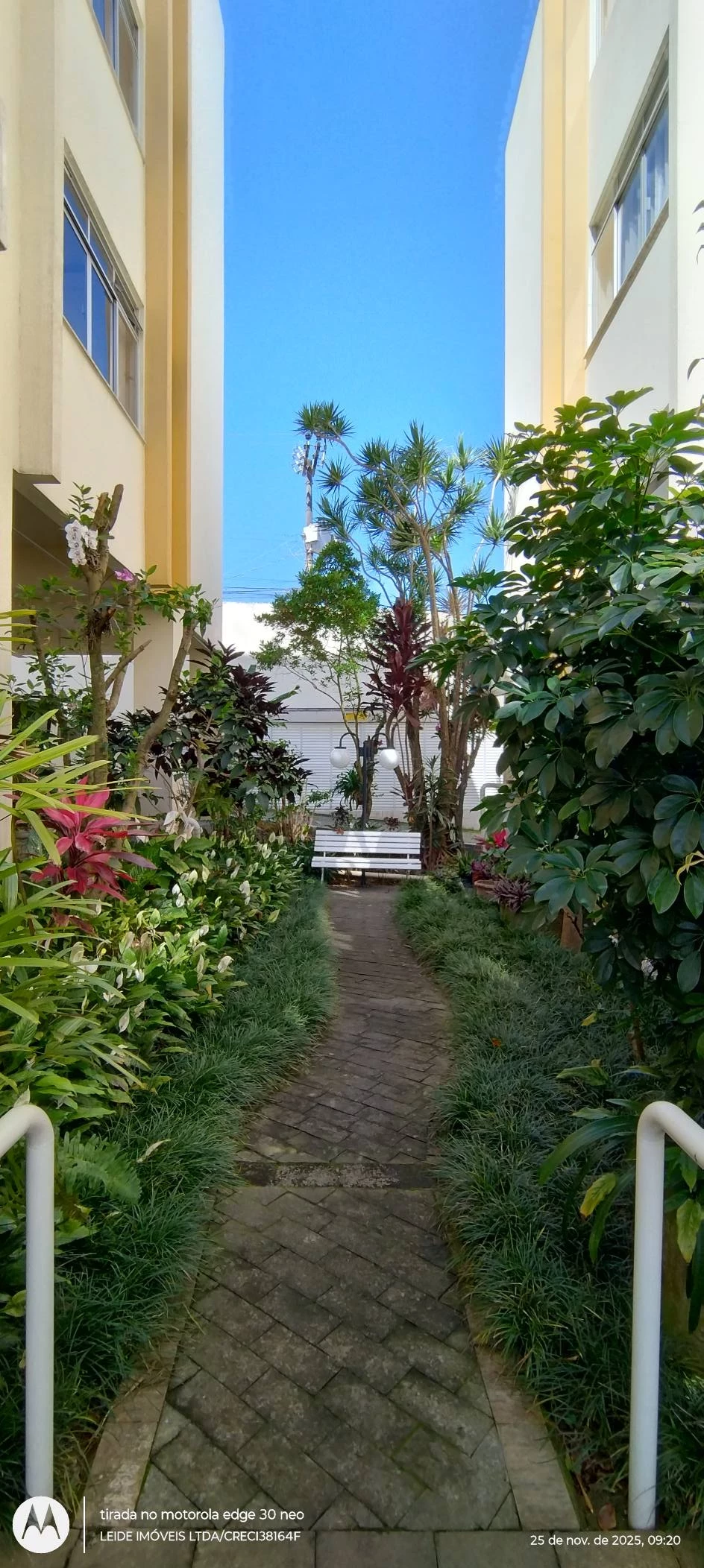 Imagem Apartamento com 2 Quartos à Venda, 5.700 m² em Coqueiros - Florianópolis