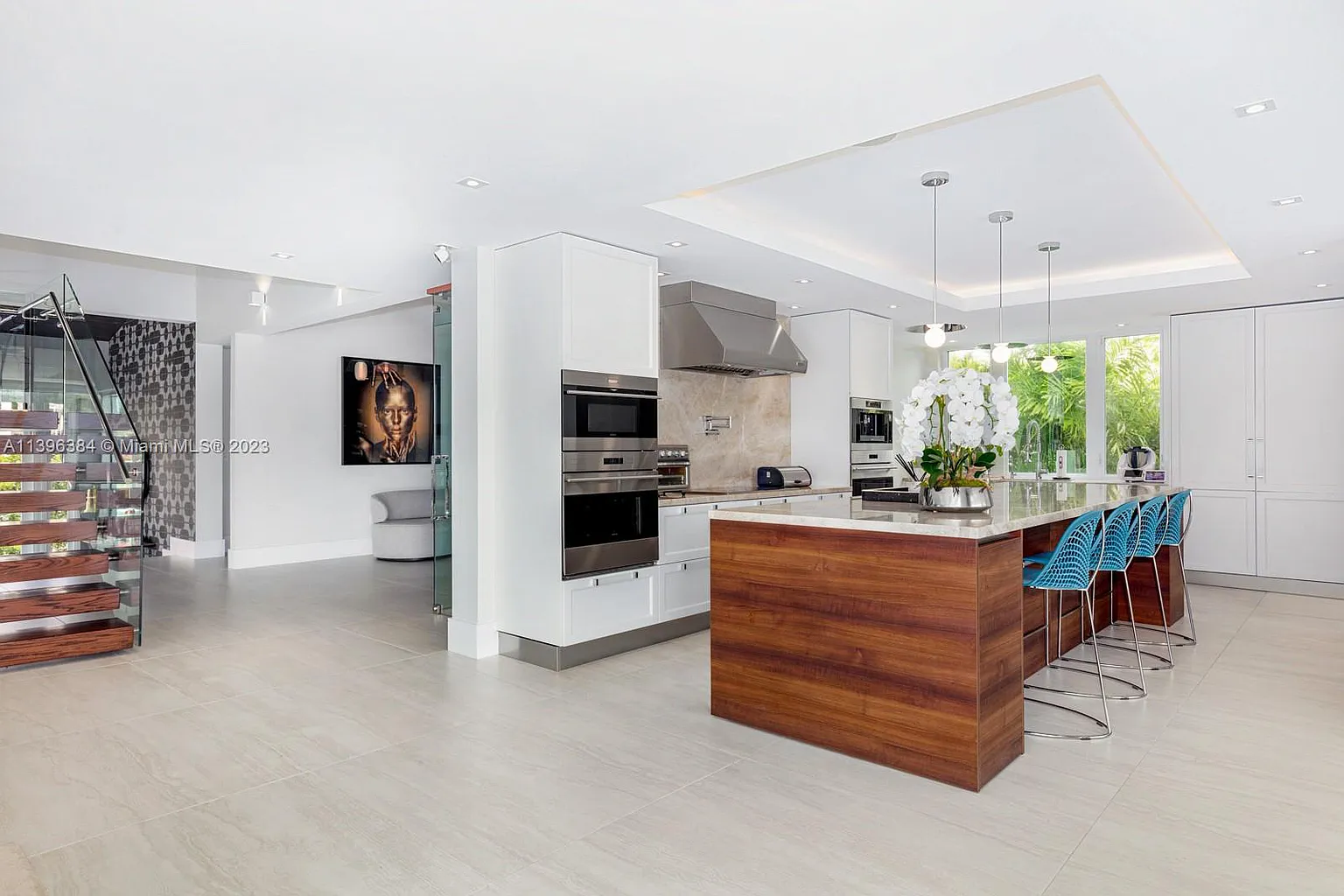 Foto do imóvel: Casa de Condomínio com 6 Quartos à Venda, 492 m²em Alphaville Residencial Um - Barueri