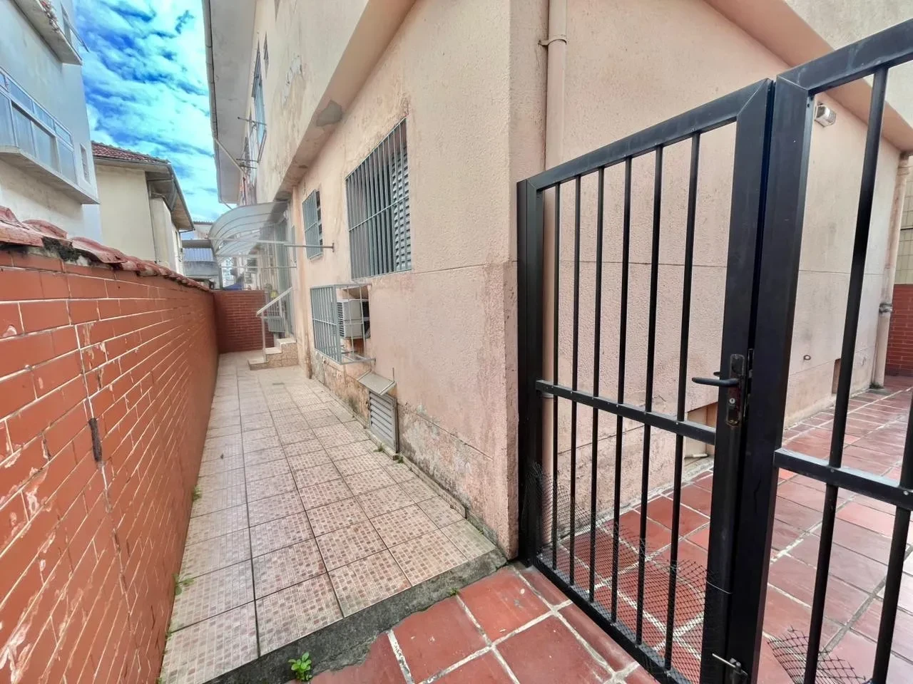 Imagem Apartamento com 2 Quartos à Venda, 70 m² em Embaré - Santos