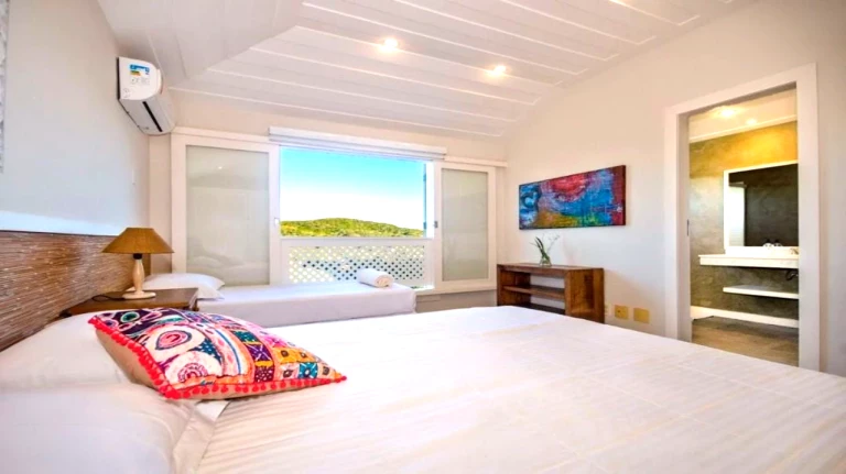 Imagem Casa com 6 Quartos à Venda, 580 m² em Ferradura - Armação dos Búzios