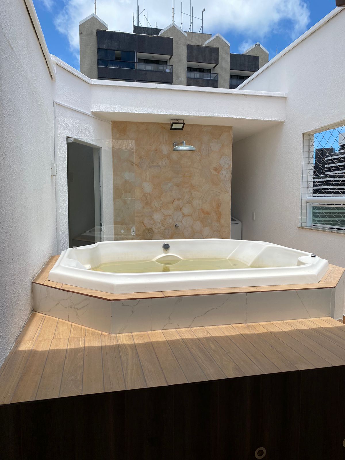 Imagem Casa de Condomínio com 5 Quartos à Venda, 252 m² em Cidade Alpha - Eusébio