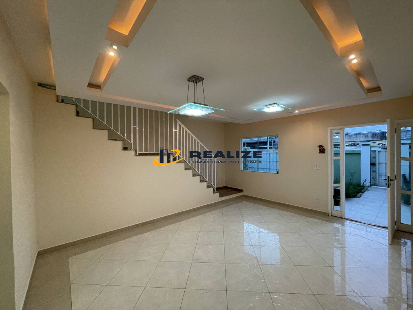 Casa com 4 Quartos à Venda, 220 m²em Jardim das Acácias - Campos dos Goytacazes