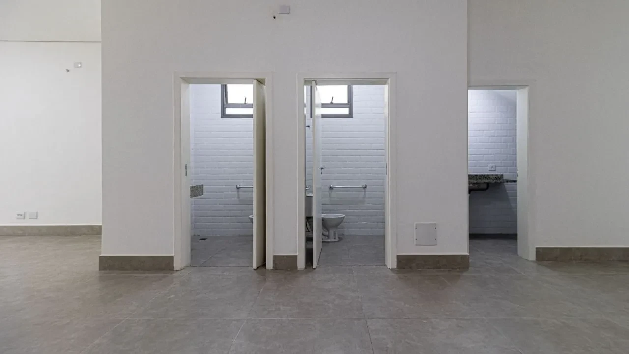 Imagem Loja à Venda ou Locação, 550 m² em Vila Mathias - Santos