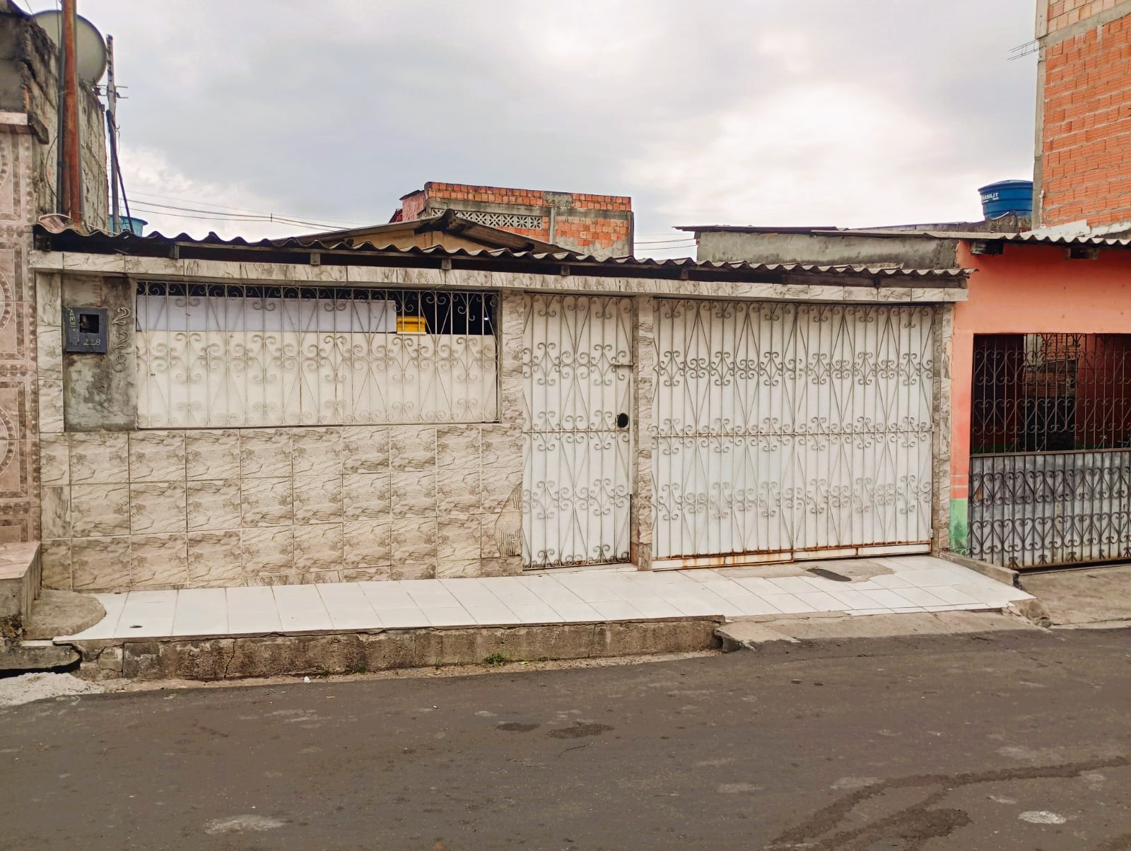 Foto do imóvel: Casa com 2 Quartos à Venda, 115 m² em Novo Aleixo - Manaus
