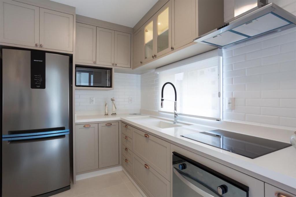 Imagem Apartamento com 3 Quartos à Venda, 135 m² em Meia Praia - Itapema