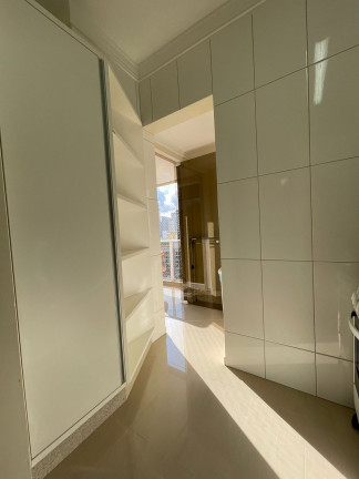 Imagem Apartamento com 3 Quartos à Venda, 130 m² em Meia Praia - Itapema