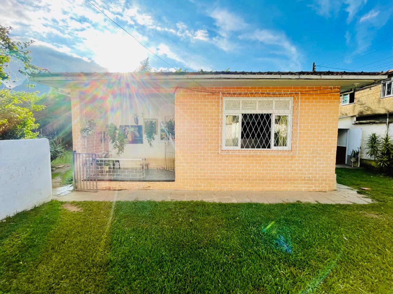 Foto do imóvel: Casa com 3 Quartos à Venda, 98 m² em Alto - Teresópolis